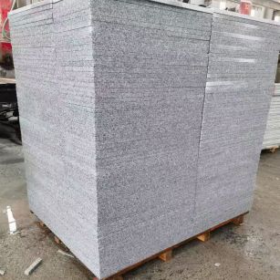 山东 火烧面地铺石，街道广场园林市政工程板，1.8~5.0厚均有现货