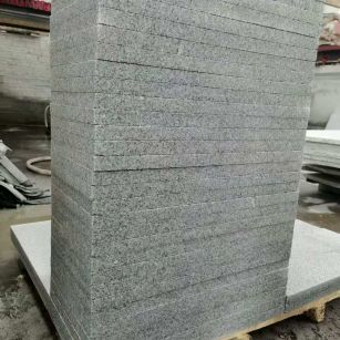 山东 花岗岩 地铺成品300*600，尺寸标准、厚薄均匀