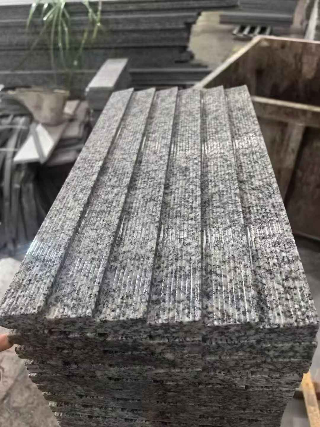 山东 狼牙石