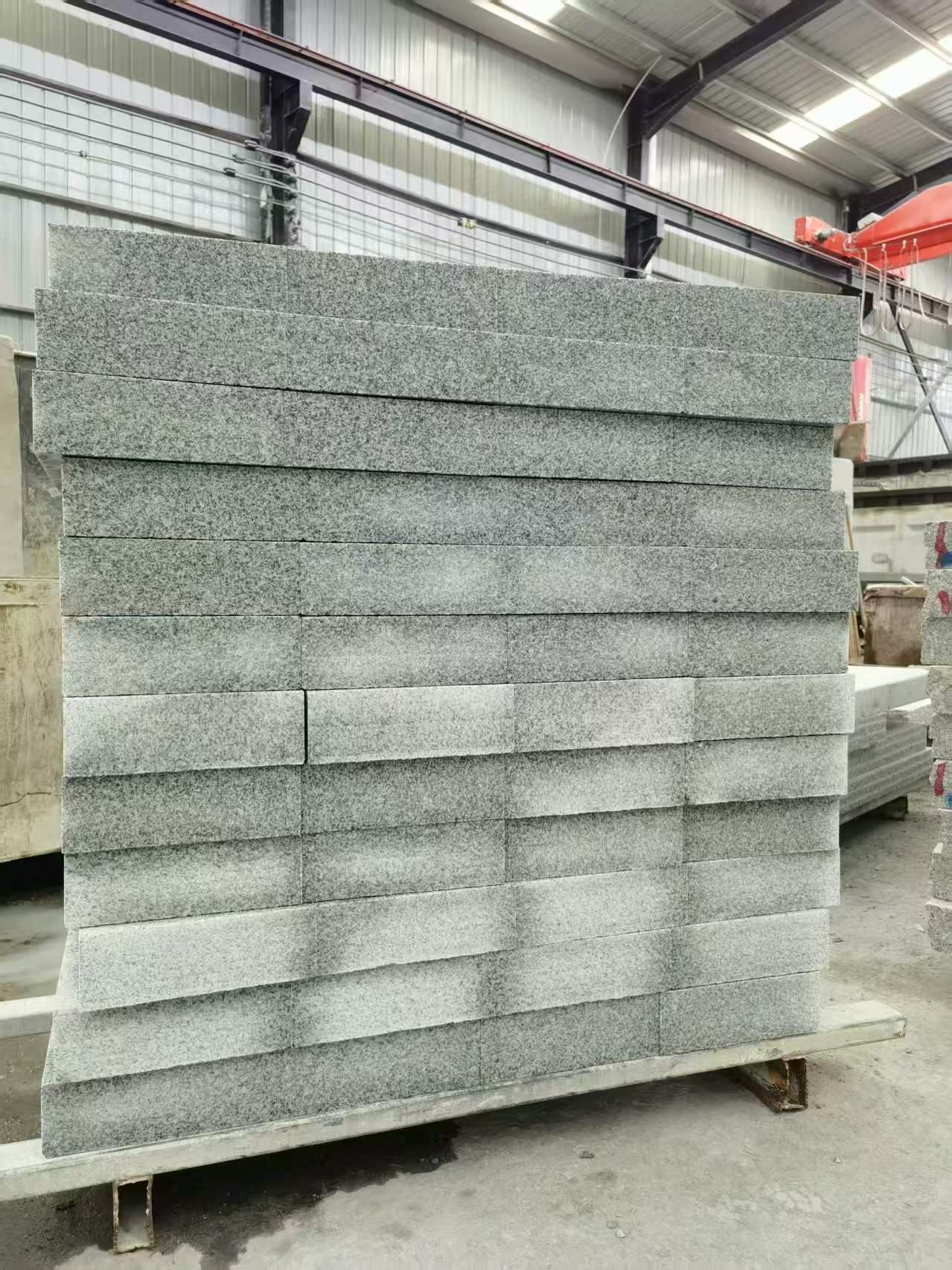 山东 芝麻白10公分300*600广场地铺，A料定制，尺寸标准，厚薄均匀