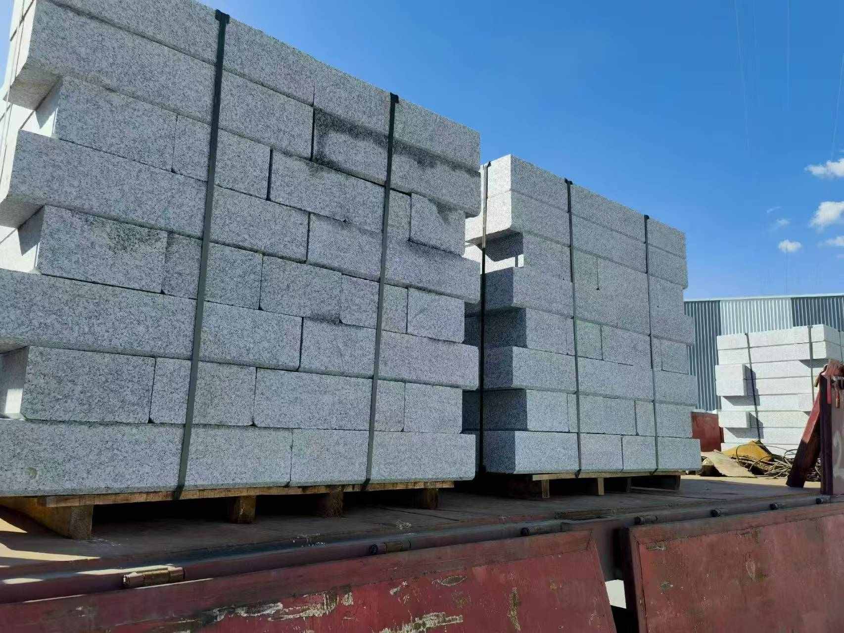 山东 路沿石装车出货